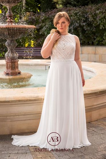 Curvy Bride Brautmode von Angela Bianca