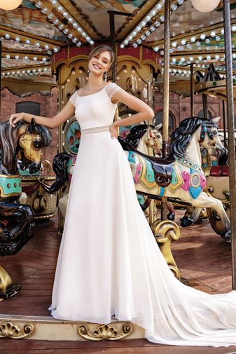 Brautkleider von Mode de Pol - TheOne