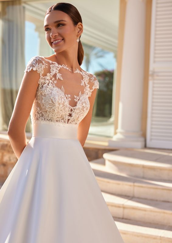 Brautkleider ©House of St. Patrick - Pronovias